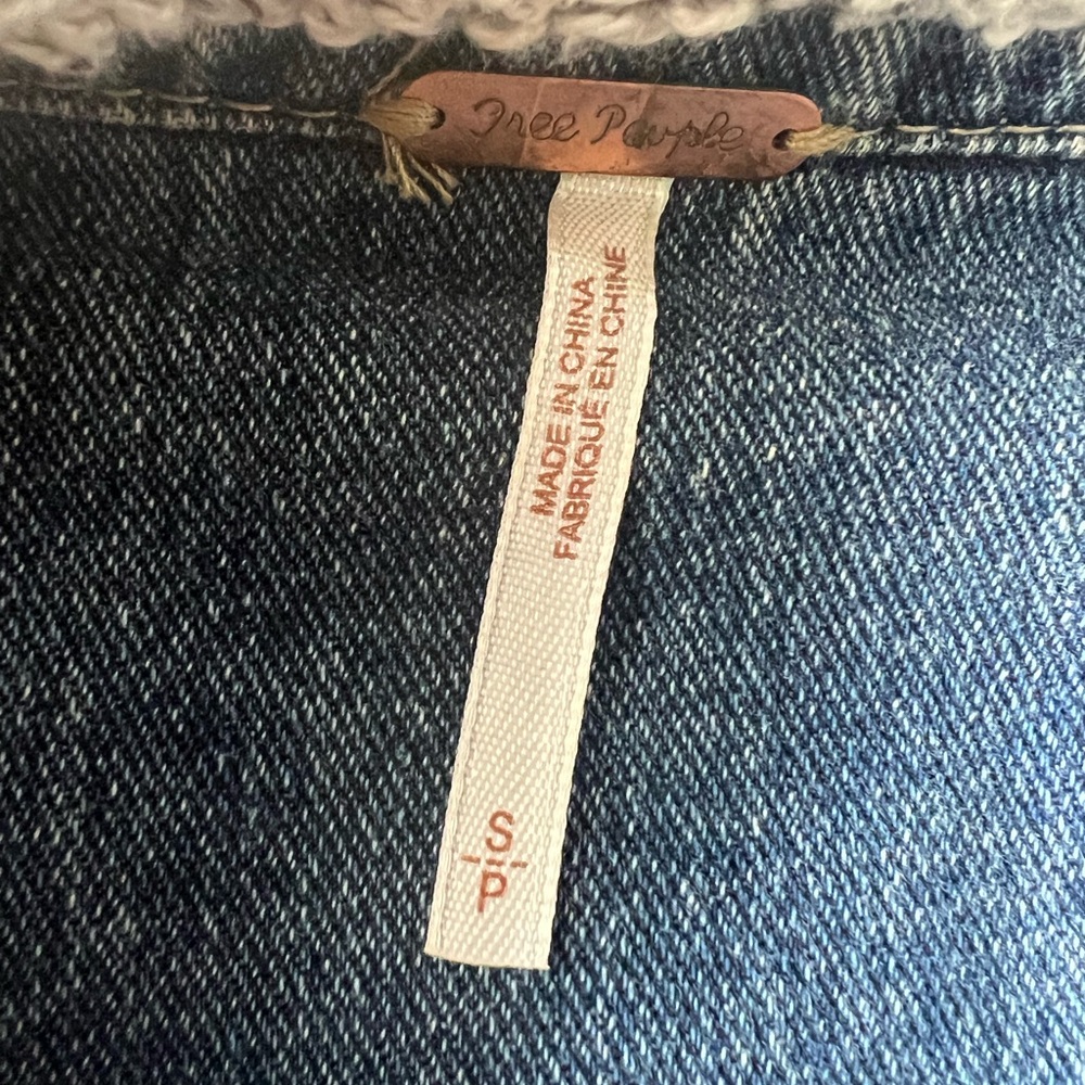 Free people Jean jacket size smalll - Picture 7 of 7